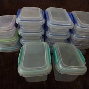 Lot of 17 small Sistema containers